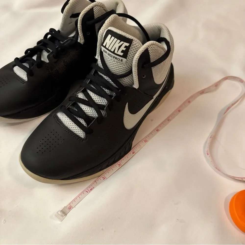Nike Women's Black Trainers